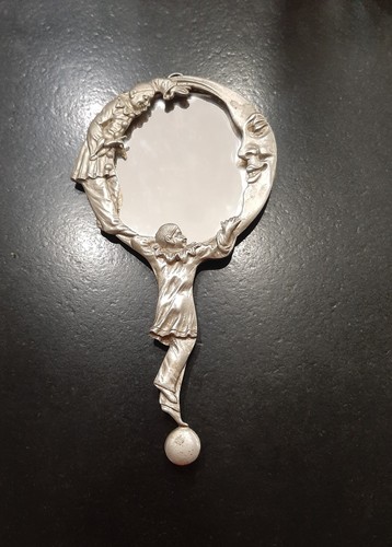 Miroir main pierrot la - main,