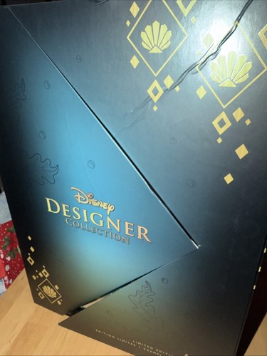 Poupée limitée disney - poupée,