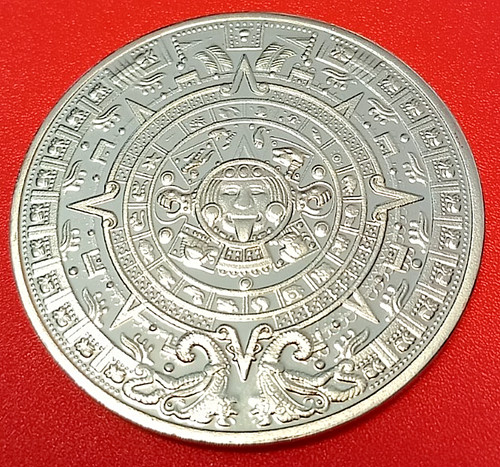 Medaille dore calendrier - dore,