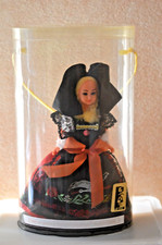 Ancienne Poupée Folkloriques