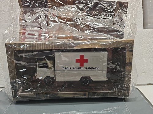 Camion simca cargo - 1/43,