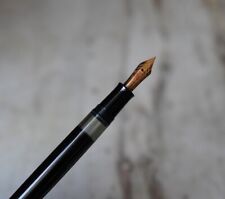 BEAU STYLO PLUME PELIKAN M 400 RESINE NOIRE- PLUME EN OR MASSIF 14K - EXTRA FINE