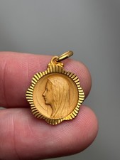 Médaille Sainte Vierge Marie Plaqué Or Neuve