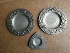  3 étain  Paire D Assiette  +1 Insecte Criquet Scarabée  Art Nouveau 1900 Zinn