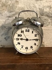 Ancien petit réveil