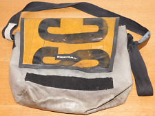 +200 euros au magasin SAC FREITAG en bache de camion SWISS MADE 40x36cm SACOCHE