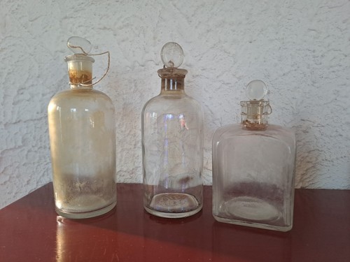 Anciens bouteilles pharmacie - anciens,