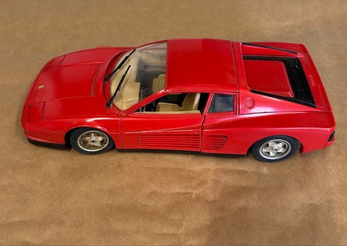 Ferrari testarossa burago - 1/18,
