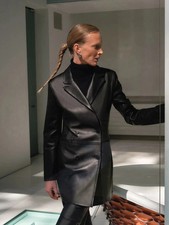 Manteau en cuir trench noir