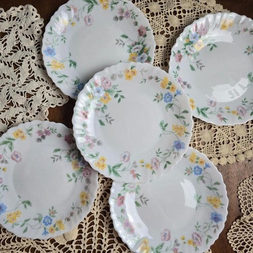 Lot assiettes à - assiettes, dessert