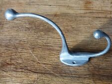 patère porte manteau aluminium école administration ou autres vintage collection