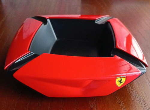 Cendrier officiel ferrari - cendrier,