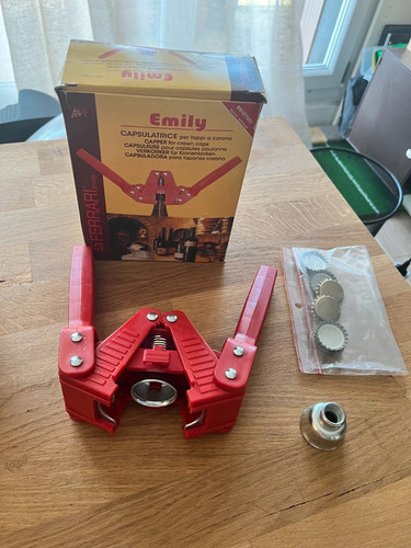 Capsuleuse emily bière soda