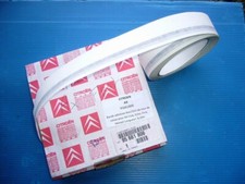 Bande adhésive Noir/Gris de tour de caisse pour Citroën AX Club Echo First 8.2 m