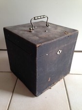  ANCIENNE CAISSE - BOITE de métier - COFFRE  EN bois  -  rangement vintage 