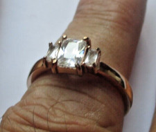 Grande bague taille 64 couleur or sertie de cristaux diamant bijou vintage 1755