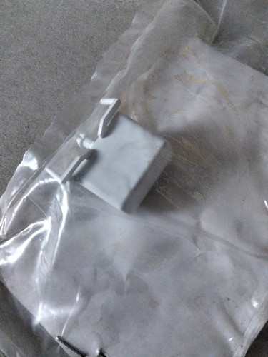 1469560013 bouton blanc lave - bouton,