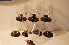 8 verres à pied violine 