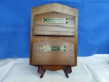 Ancien porte-journaux et