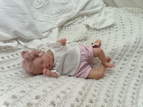 Adorable mini bébé reborn - mini,