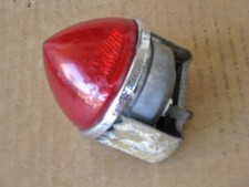 Ancien feu rouge rond obus SCHLUSS voiture Anglaise .