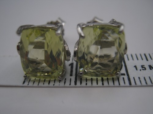 Boucles oreilles puces en - d’oreilles,