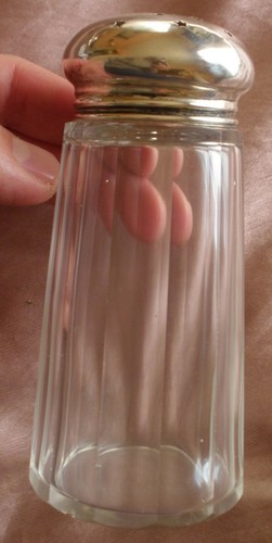 Saupoudreuse anglaise cristal
