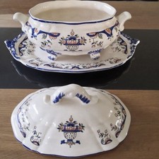 Soupière ancienne en faïence décor Rouen avec plat et couvercle – sans signature