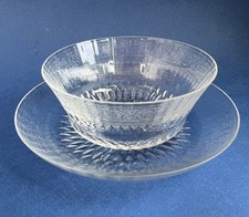 Assiette et coupe en cristal