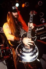 Zakk WYLDE performing live
