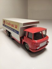 SOLIDO WILLEME frigorifique démontable  LA VACHE QUI RIT . Lire la description .