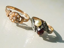 OR 18K A FONDRE POIDS BRUT 2,84grs / LOT de 2 PETITES BAGUES ANCIENNES