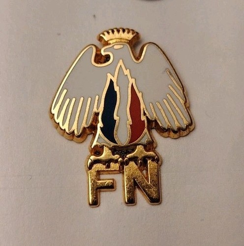 Pin aigle royal - pin's, blanc