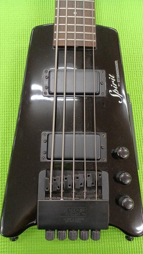 Guitare basse électrique