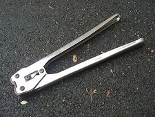 Pince professionnelle pour sertir les cables electriquesYBICO 5/8 longueur 42 cm