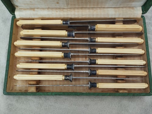 Couteaux table guerre - 12,