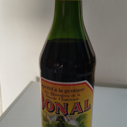 Bonal apéritif gentiane - gentiane, des