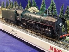Jouef  champagnole HO : locomotive vapeur 141R 416 verte roues brunies.