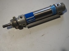 Vérin pneumatique FESTO  DSW 32 50 P A Ø32 course 50