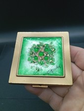 Poudrier /Boîte A Poudre