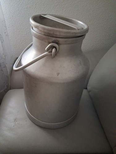 Ancien bidon lait 20l - à,