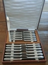 Coffret 24 Couteaux Louis XV 