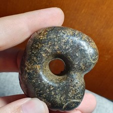 Ancienne amulette en jade
