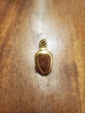Pin's Amarige Givenchy Parfum