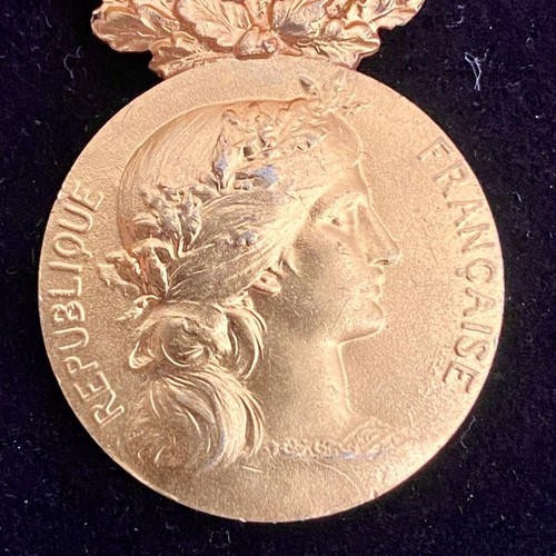 Médaille travail - du,
