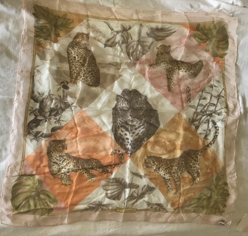 Nwt salvatore ferragamo scarf - ferragamo,
