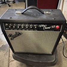 Fender Vibro Champ XD PR 736