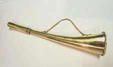 Ancien Clairon ou Corne de Brume de fanfare militaire en cuivre jaune massif 