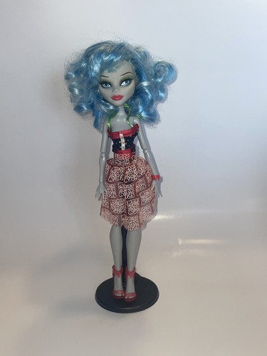 Monster high doll ghoulia - monster,