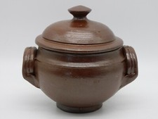 PETIT POT COUVERT EN GRES